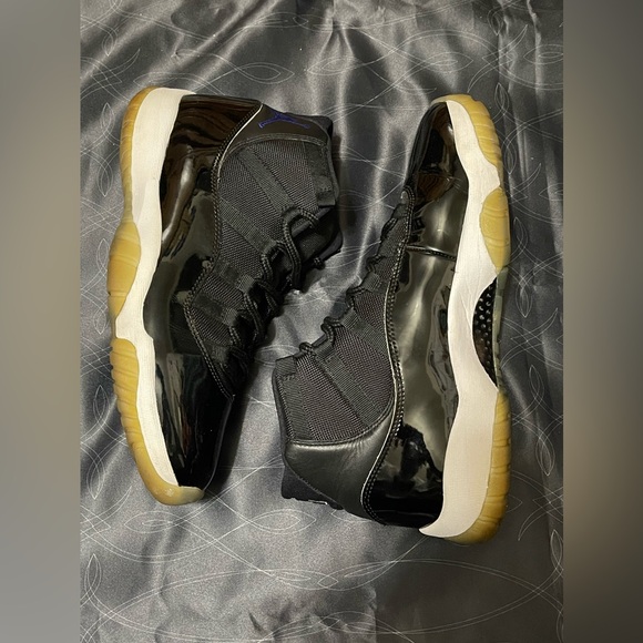 Air Jordan Retro 11 space jam (2016) - Picture 3 of 8